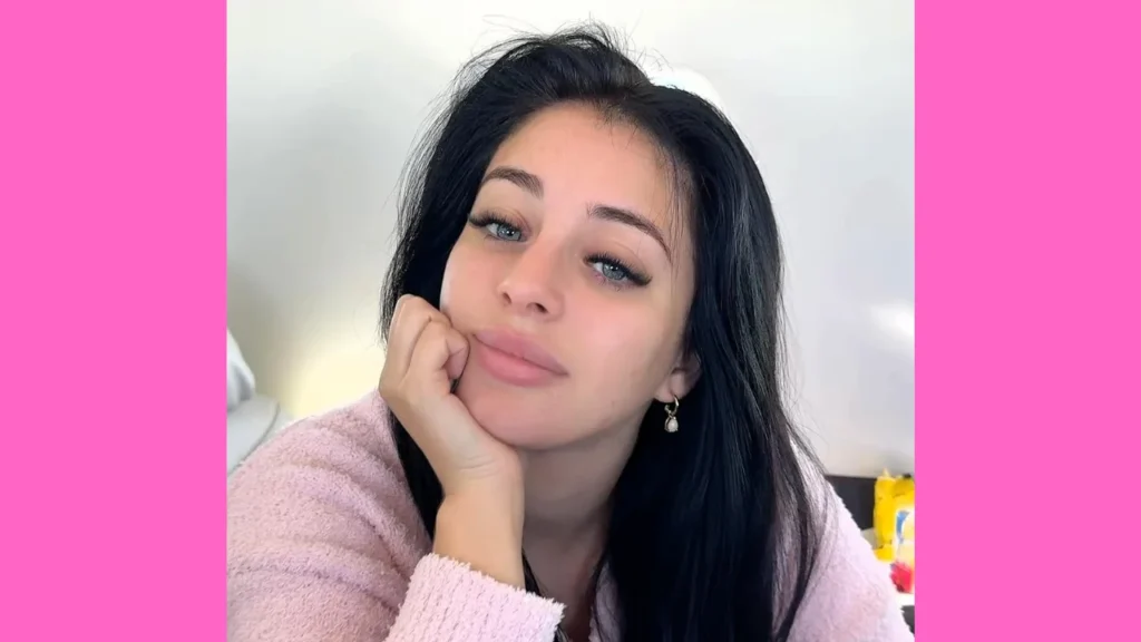 Camilla Araujo pink